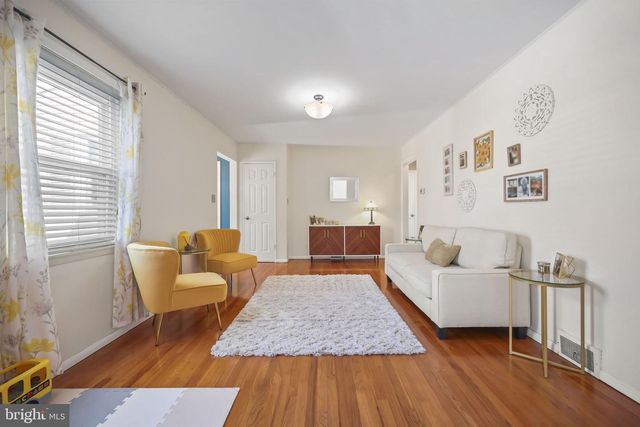 17 MAGUIRE RD, Hamilton, NJ 08690