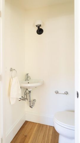 30 Gilbert Street, Newton, MA 02465