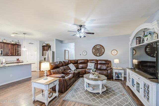 2810 E OMEGA Drive, San Tan Valley, AZ 85143