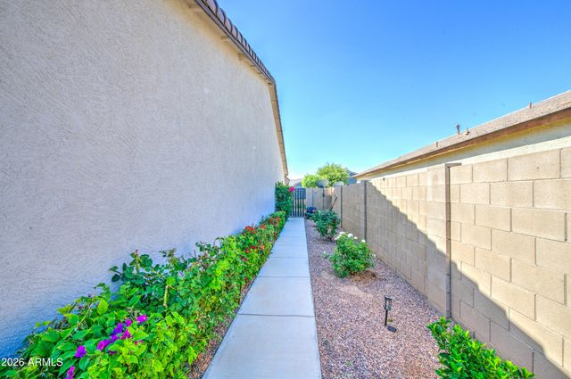 2810 E OMEGA Drive, San Tan Valley, AZ 85143