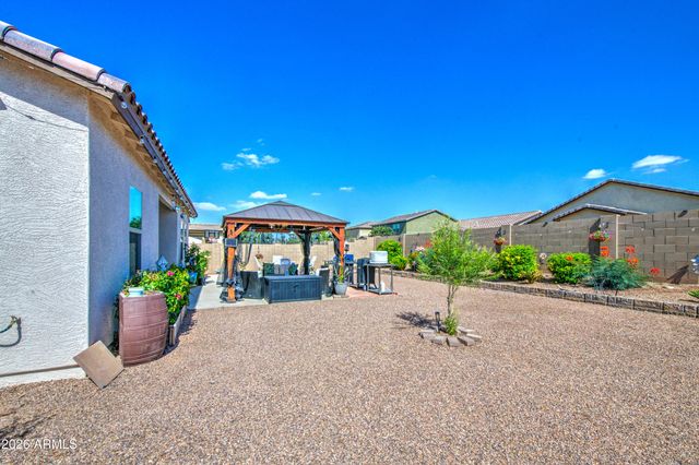 2810 E OMEGA Drive, San Tan Valley, AZ 85143