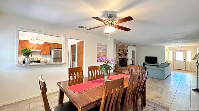 6216 RUE MARIELYNE ST, Leon Valley, TX 78238