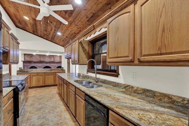 11251 SALINA STREET, Brooksville, FL 34614