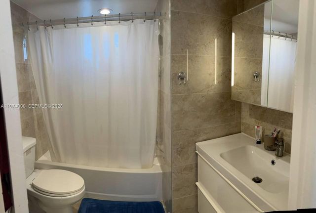 1150 NE 191st St 34, Miami, FL 33179