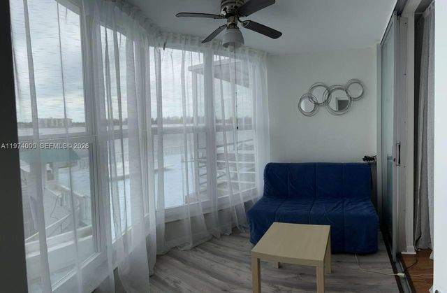 1150 NE 191st St 34, Miami, FL 33179