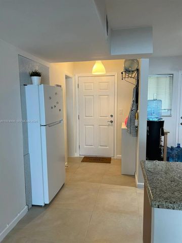 1150 NE 191st St 34, Miami, FL 33179