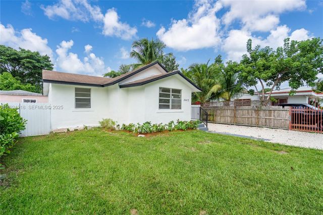 2443 NW 55th St 0, Miami, FL 33142