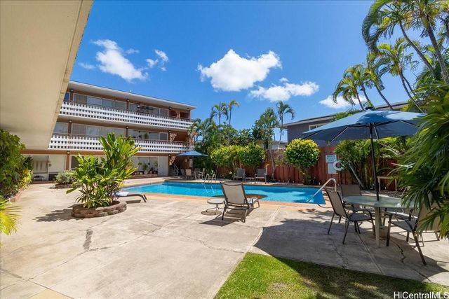 1427 Alexander Street 202, Honolulu, HI 96822