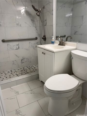 1427 Alexander Street 202, Honolulu, HI 96822