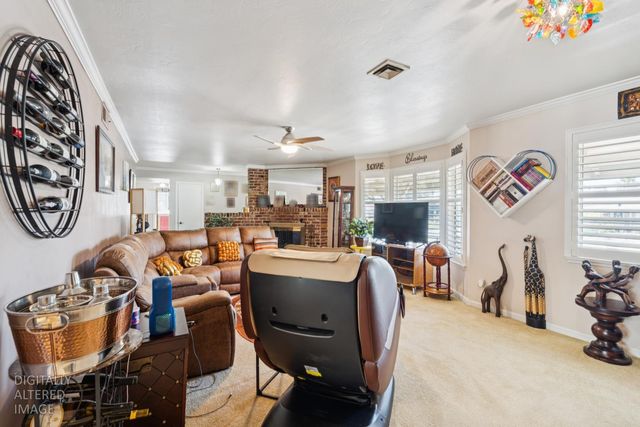 7363 West Pkwy, Sacramento, CA 95823