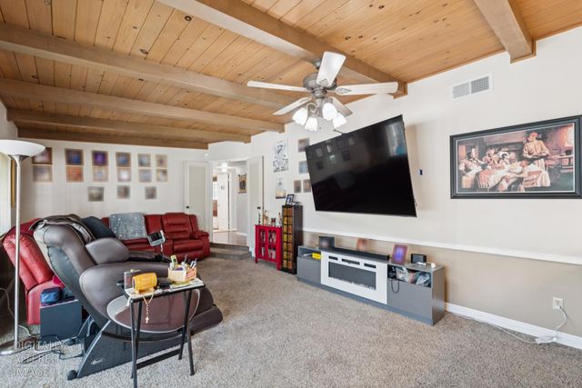 7363 West Pkwy, Sacramento, CA 95823