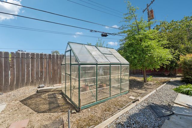 7363 West Pkwy, Sacramento, CA 95823