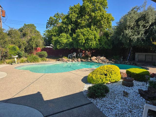 7363 West Pkwy, Sacramento, CA 95823