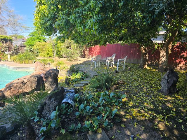 7363 West Pkwy, Sacramento, CA 95823