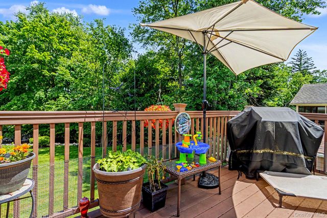 3 Van Wardt Place, Tappan, NY 10983