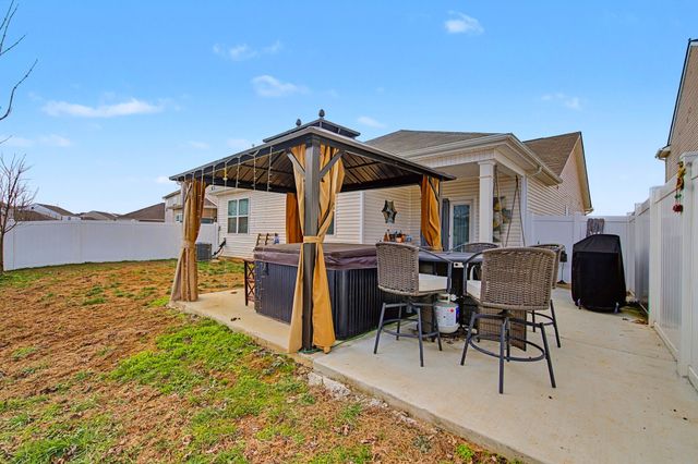 5664 Hickory Woods Dr, Antioch, TN 37013