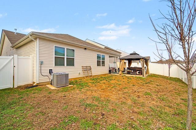 5664 Hickory Woods Dr, Antioch, TN 37013