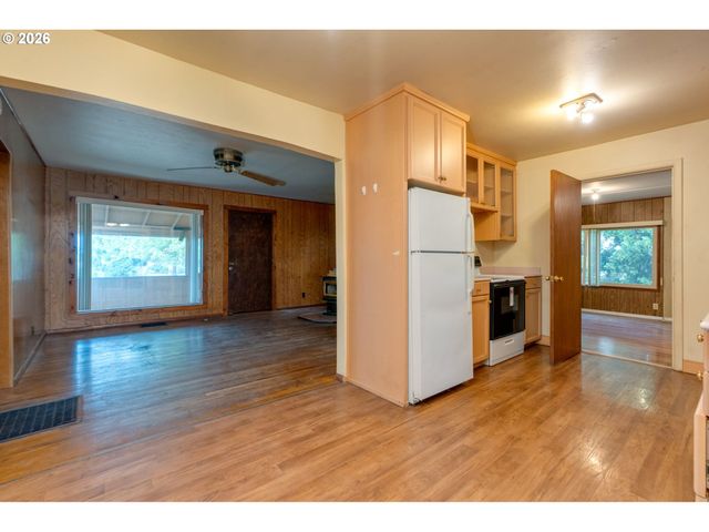 28900 Se CURRIN Rd, Estacada, OR 97023