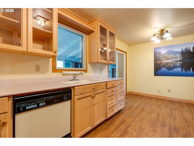 28900 Se CURRIN Rd, Estacada, OR 97023