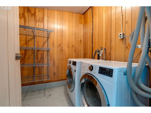 28900 Se CURRIN Rd, Estacada, OR 97023