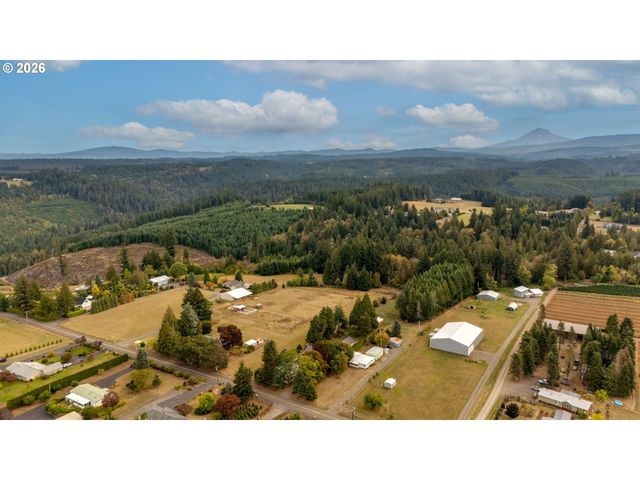 28900 Se CURRIN Rd, Estacada, OR 97023