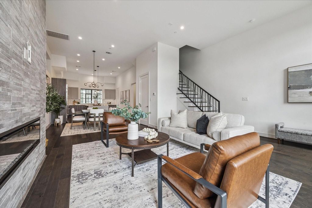 5824 Winsome Lane B, Houston, TX 77057