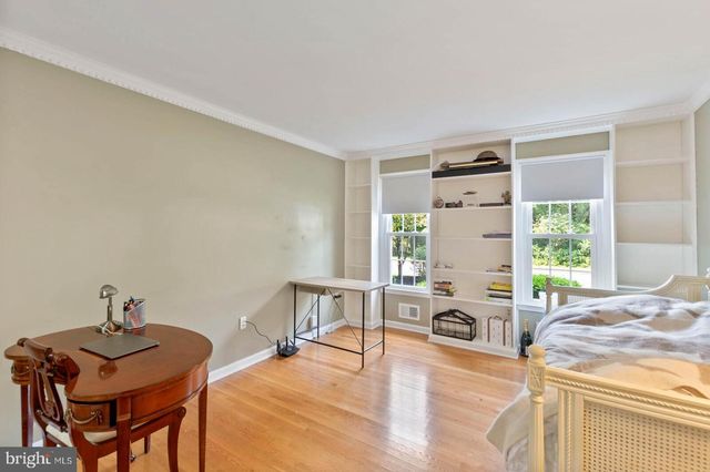 3125 HANNAHS POND LN, Herndon, VA 20171