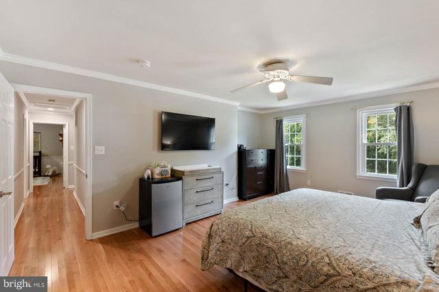 3125 HANNAHS POND LN, Herndon, VA 20171