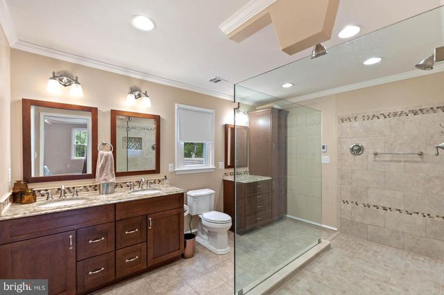3125 HANNAHS POND LN, Herndon, VA 20171