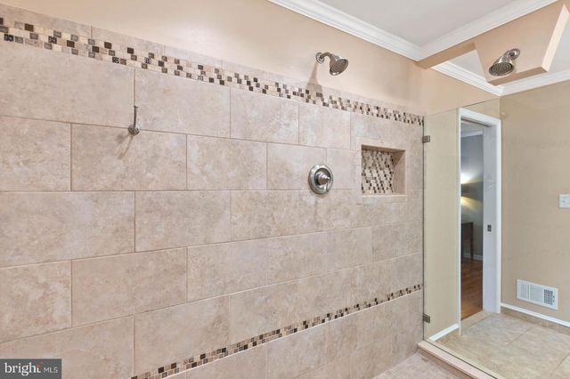 3125 HANNAHS POND LN, Herndon, VA 20171