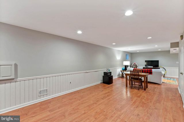 3125 HANNAHS POND LN, Herndon, VA 20171