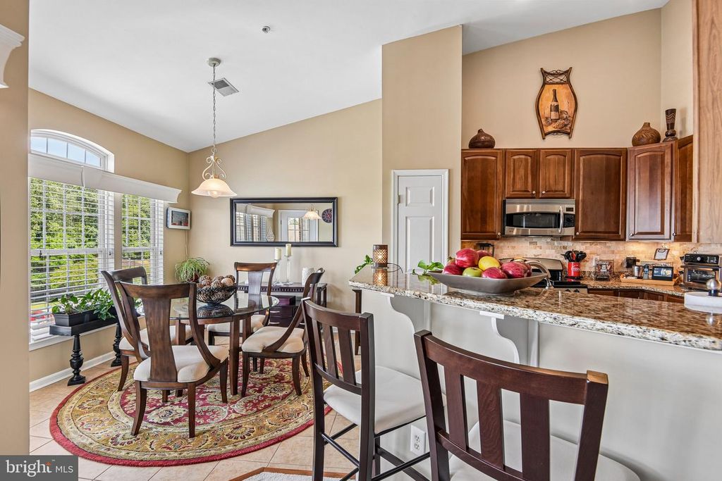 Image 11 of property listing at 1013 SAMANTHA LN #401, Odenton, MD 21113