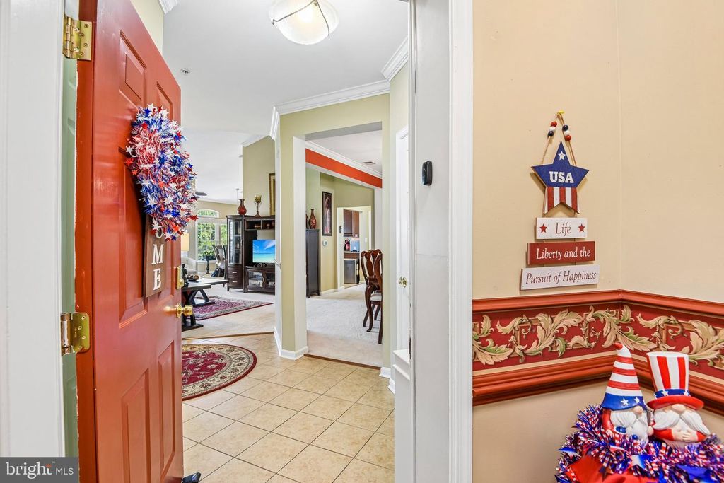 Image 4 of property listing at 1013 SAMANTHA LN #401, Odenton, MD 21113