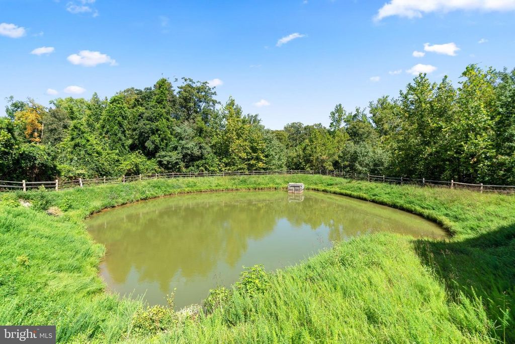 Image 34 of property listing at 1013 SAMANTHA LN #401, Odenton, MD 21113