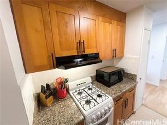 2977 Ala Ilima Street 705, Honolulu, HI 96818