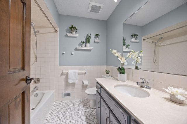 14880 Ironwood Court, Eden Prairie, MN 55346