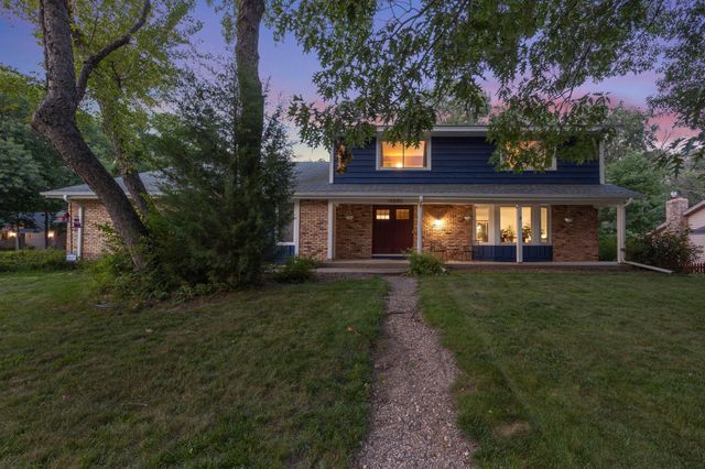 14880 Ironwood Court, Eden Prairie, MN 55346