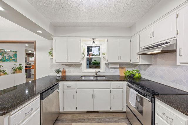 14880 Ironwood Court, Eden Prairie, MN 55346