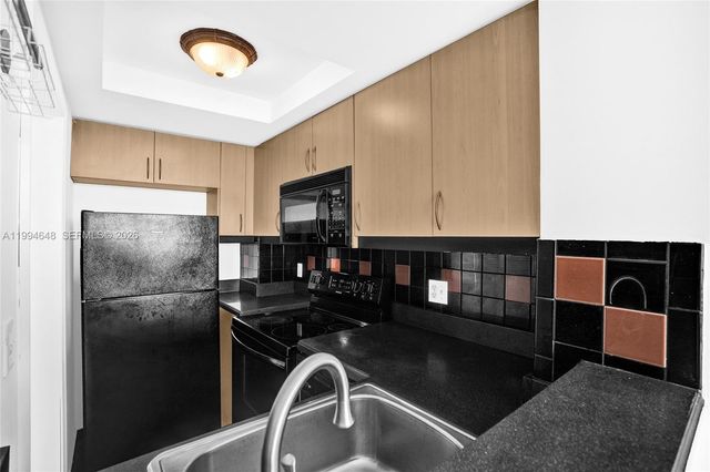 2951 S Bayshore Dr 1012, Miami, FL 33133