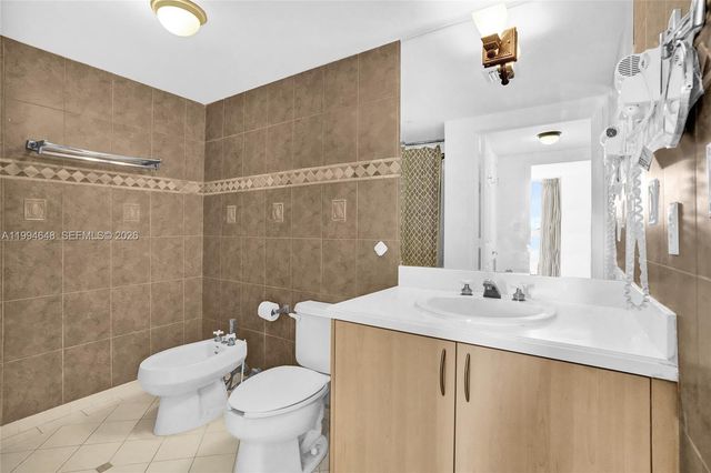 2951 S Bayshore Dr 1012, Miami, FL 33133