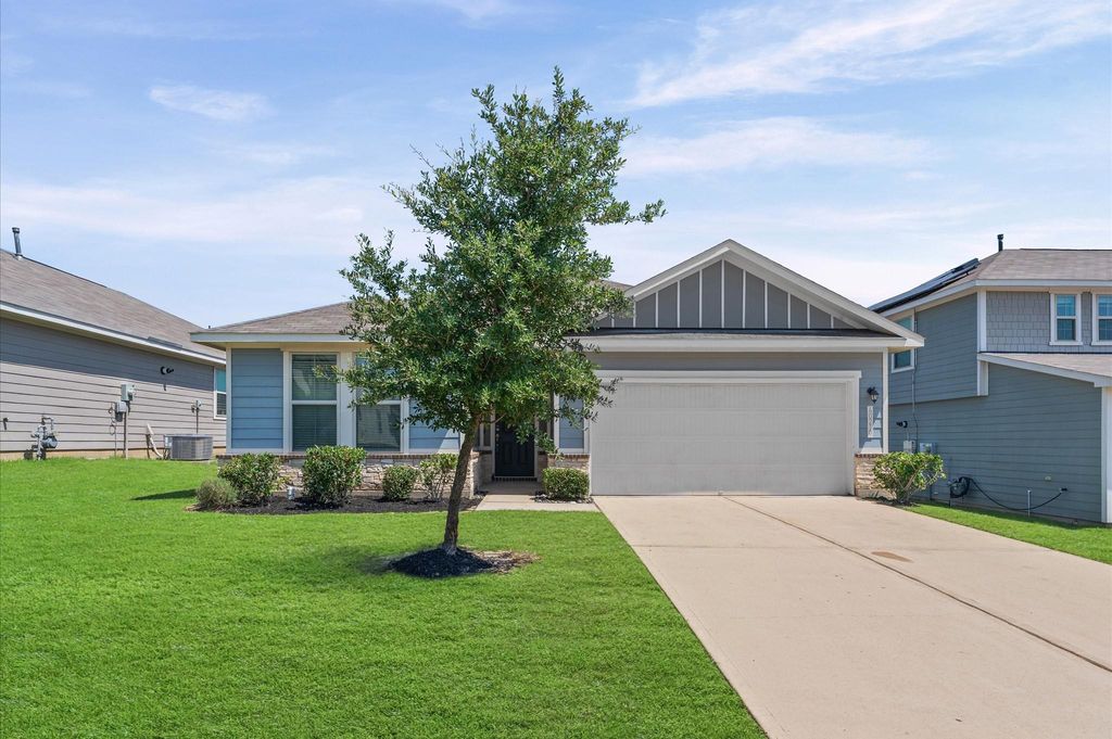 40219 S Hill Pass, Magnolia, TX 77354