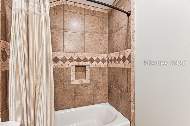 13 Moonshell Rd, Hilton Head Island, SC 29928