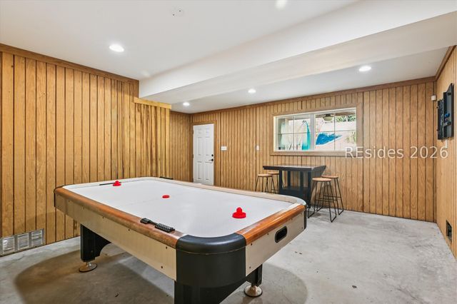 13 Moonshell Rd, Hilton Head Island, SC 29928