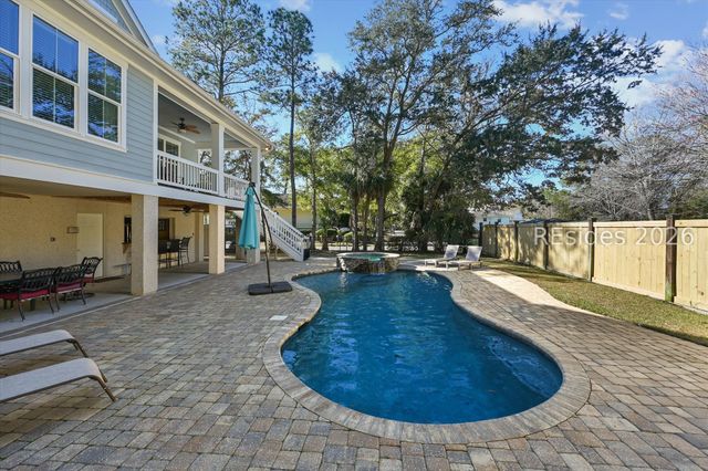 13 Moonshell Rd, Hilton Head Island, SC 29928