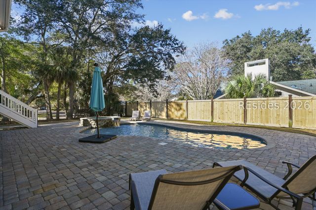 13 Moonshell Rd, Hilton Head Island, SC 29928