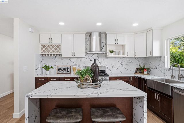 6738 Rancho Ct, Pleasanton, CA 94588