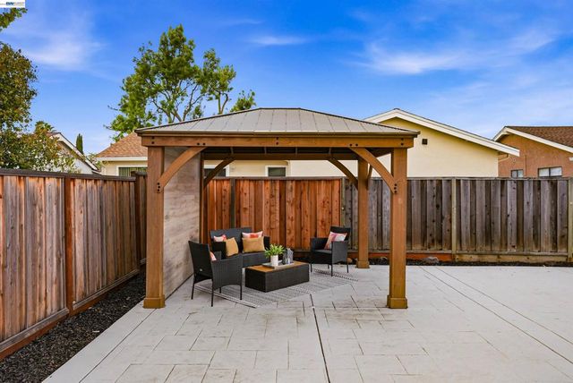 6738 Rancho Ct, Pleasanton, CA 94588
