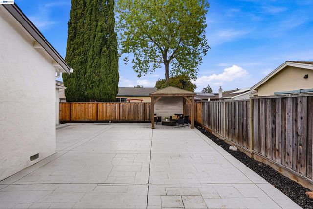 6738 Rancho Ct, Pleasanton, CA 94588