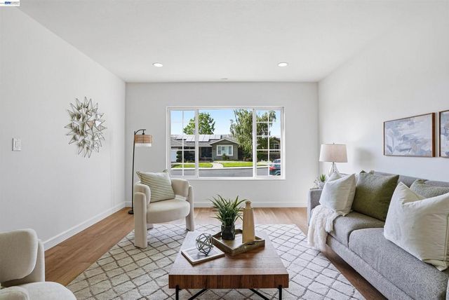 6738 Rancho Ct, Pleasanton, CA 94588