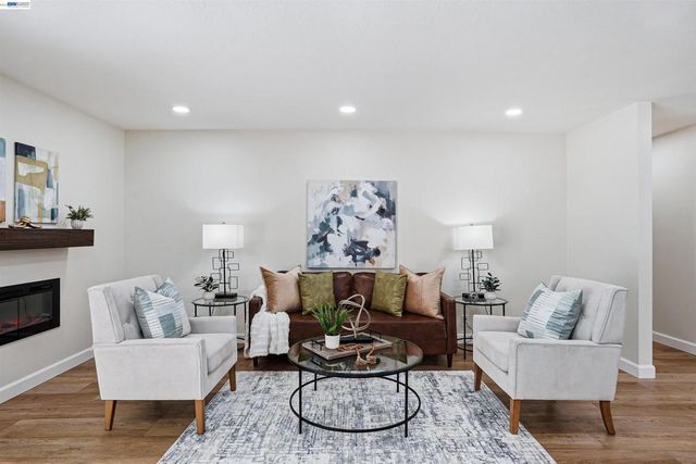 6738 Rancho Ct, Pleasanton, CA 94588